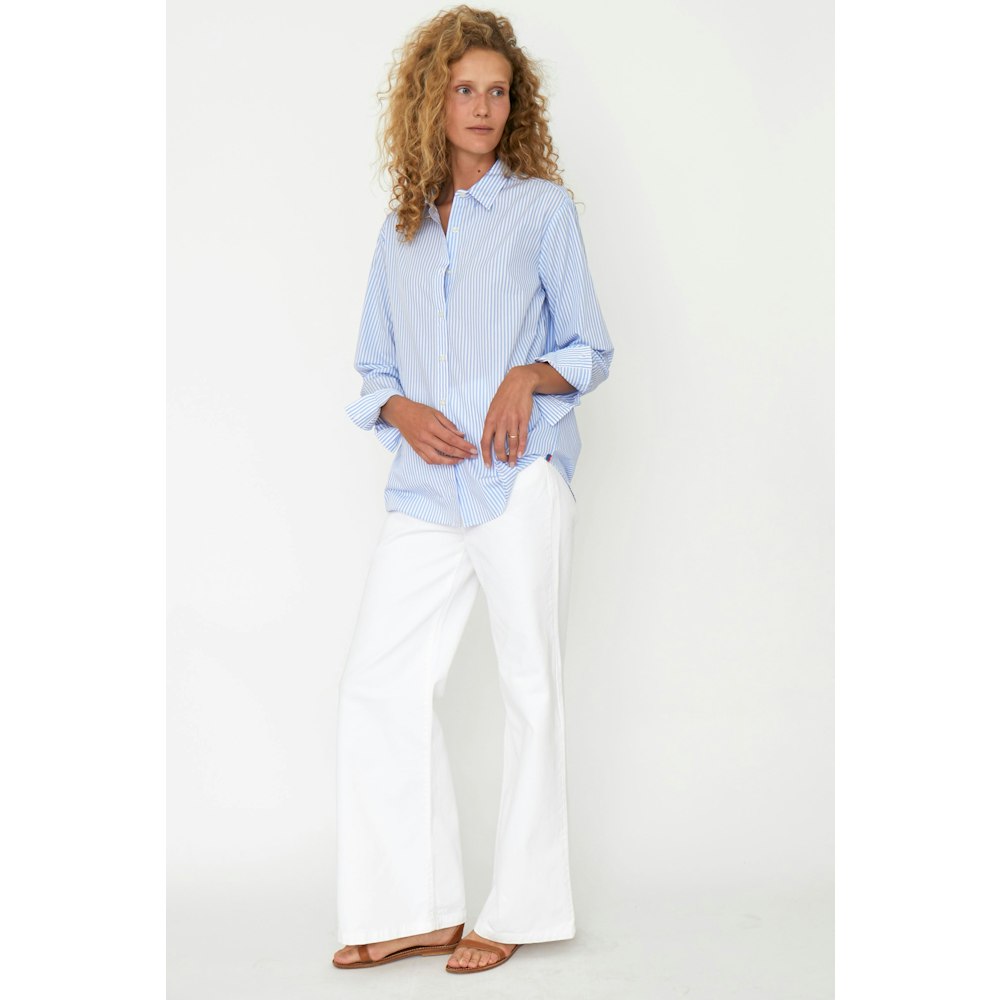 The Hutton Oversized Shirt - White/Sky by KULE | S